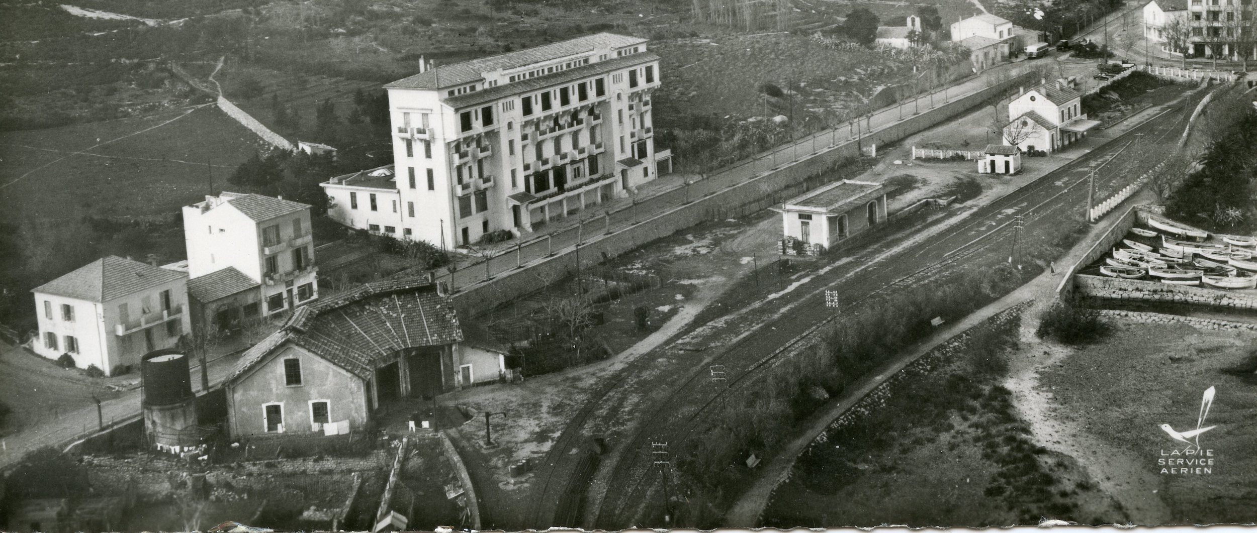 Calvi gare 6detail.jpg
